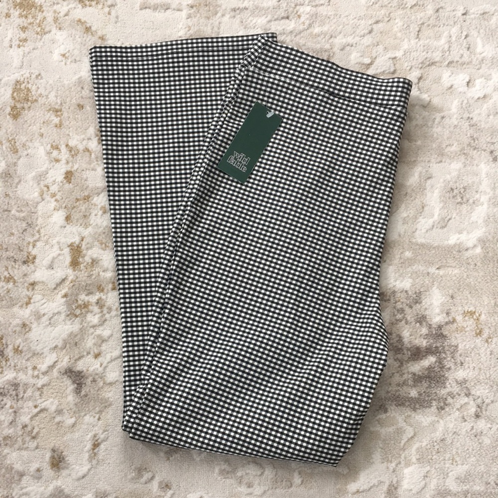 NWT Wild Fable stretchy ponte pants. Size L
